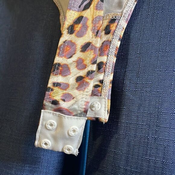 GUESS Cowl Tesha Bodysuit, Ghost Leaf Leopard Print Tan, Extra Large - Picture 5 of 11